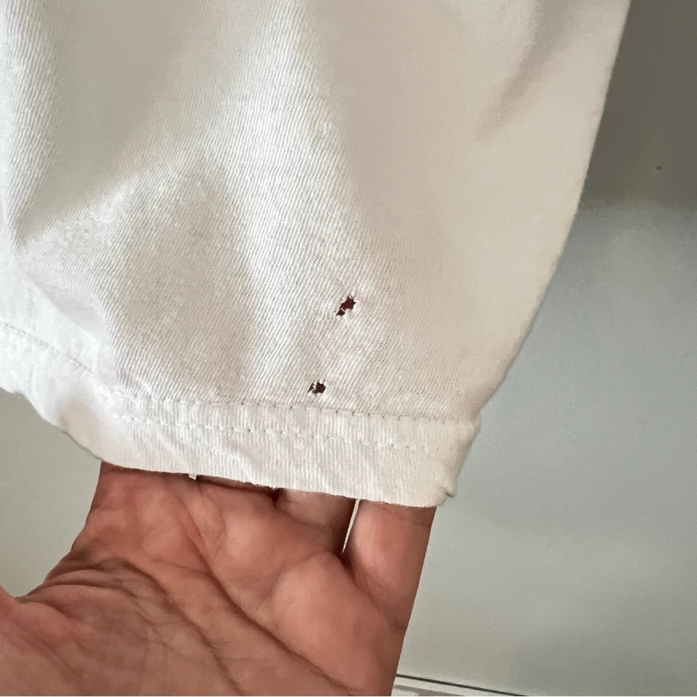 True Religion V-Neck White Short Sleeve Tee- with flaws see pics - Picture 7 of 8
